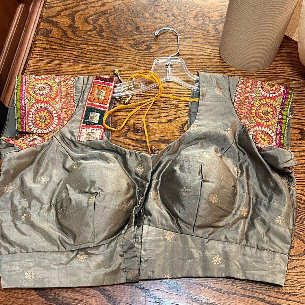 Cropped Top - image 1